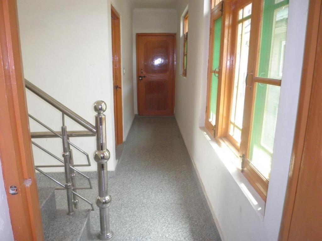 My Guest House Srīnagar 외부 사진